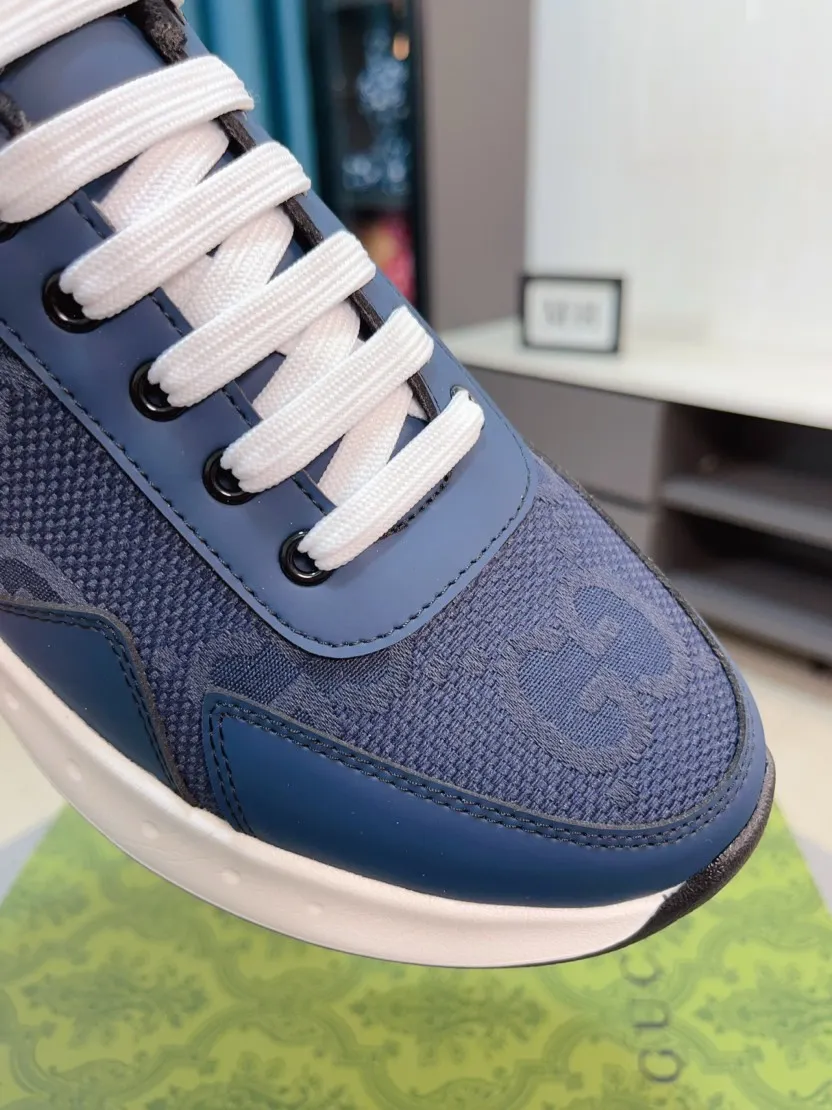 Men's shoes 💰440🌹🌹[GUCCI] Gucci's new lace-up casual men's shoes are on the market first, and the materials and workmanship are superior to all versions on the market. The highest quality shipped first-layer cowhide with imported original perforated materials➕Genuine leather lining, privately molded soft outsole, high foot comfort, imported special materials highlight the brand's unique charm, high-end customization 38-44